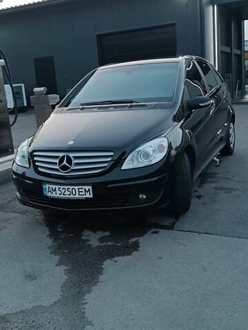 Чорний Мерседес Б-клас, об'ємом двигуна 2.03 л та пробігом 220 тис. км за 5900 $, фото 1 на Automoto.ua