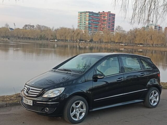 Чорний Мерседес Б-клас, об'ємом двигуна 1.5 л та пробігом 122 тис. км за 6700 $, фото 1 на Automoto.ua