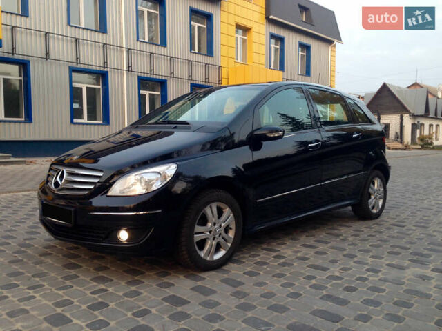 Чорний Мерседес Б-клас, об'ємом двигуна 1.7 л та пробігом 220 тис. км за 7000 $, фото 1 на Automoto.ua