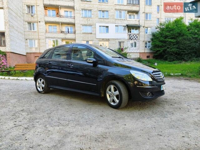Черный Мерседес Б-класс, объемом двигателя 1.99 л и пробегом 286 тыс. км за 6499 $, фото 1 на Automoto.ua