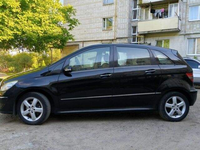Чорний Мерседес Б-клас, об'ємом двигуна 2 л та пробігом 285 тис. км за 6300 $, фото 1 на Automoto.ua