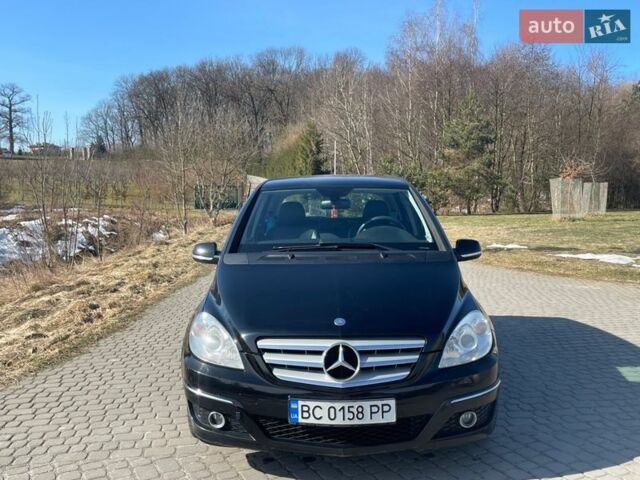 Черный Мерседес Б-класс, объемом двигателя 2.03 л и пробегом 349 тыс. км за 7300 $, фото 1 на Automoto.ua