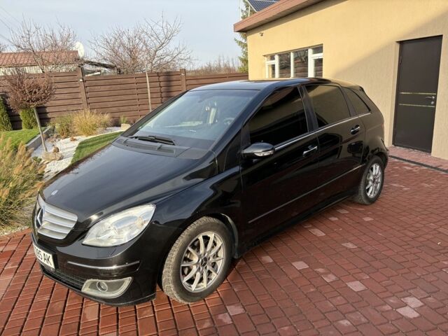 Чорний Мерседес Б-клас, об'ємом двигуна 2 л та пробігом 280 тис. км за 6500 $, фото 1 на Automoto.ua