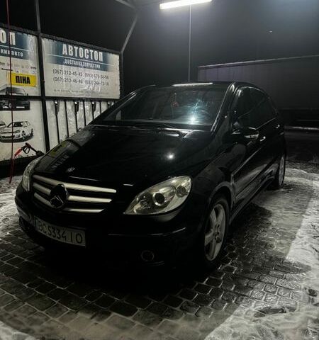 Черный Мерседес Б-класс, объемом двигателя 2.03 л и пробегом 251 тыс. км за 6400 $, фото 1 на Automoto.ua