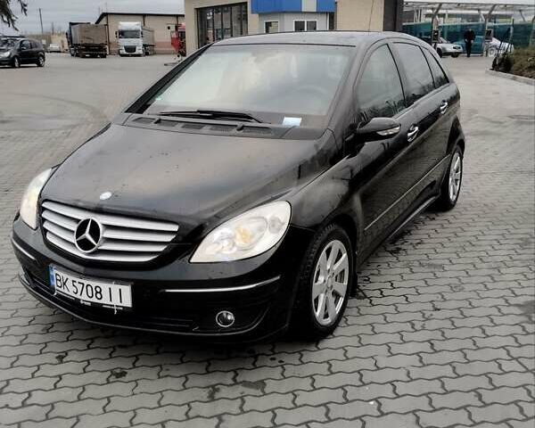 Черный Мерседес Б-класс, объемом двигателя 1.99 л и пробегом 291 тыс. км за 7700 $, фото 1 на Automoto.ua