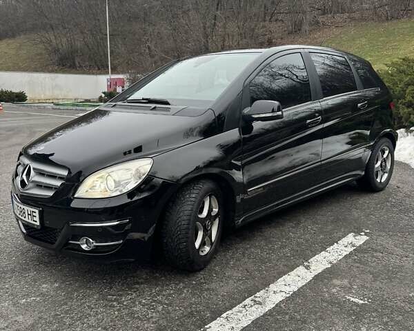 Чорний Мерседес Б-клас, об'ємом двигуна 1.99 л та пробігом 233 тис. км за 8140 $, фото 1 на Automoto.ua