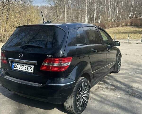Черный Мерседес Б-класс, объемом двигателя 2.03 л и пробегом 390 тыс. км за 7200 $, фото 1 на Automoto.ua