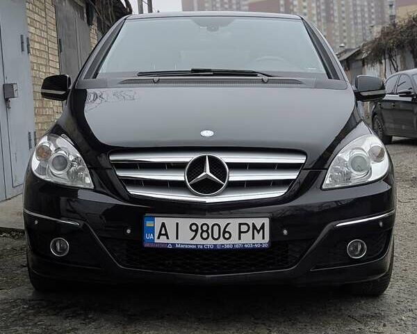 Черный Мерседес Б-класс, объемом двигателя 1.7 л и пробегом 234 тыс. км за 8500 $, фото 1 на Automoto.ua