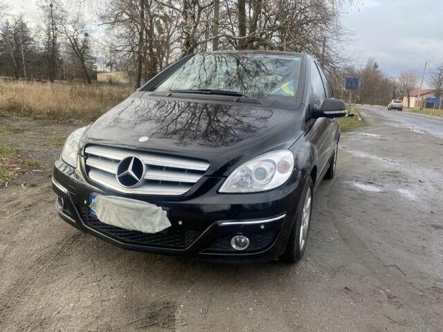 Черный Мерседес Б-класс, объемом двигателя 1.7 л и пробегом 198 тыс. км за 7850 $, фото 1 на Automoto.ua