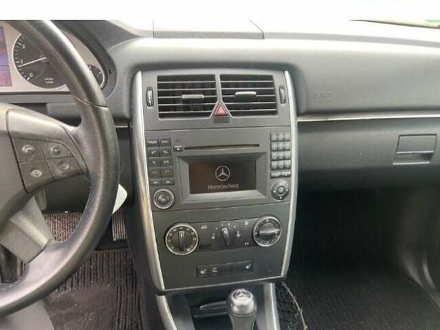 Черный Мерседес Б-класс, объемом двигателя 2 л и пробегом 249 тыс. км за 9508 $, фото 1 на Automoto.ua