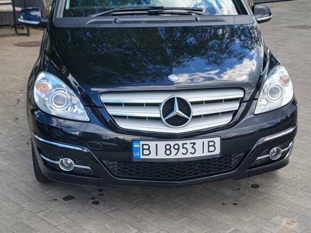 Чорний Мерседес Б-клас, об'ємом двигуна 1.7 л та пробігом 76 тис. км за 8000 $, фото 1 на Automoto.ua