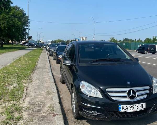Чорний Мерседес Б-клас, об'ємом двигуна 2 л та пробігом 166 тис. км за 7200 $, фото 1 на Automoto.ua