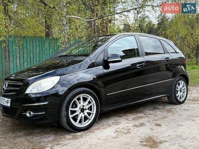 Черный Мерседес Б-класс, объемом двигателя 1.7 л и пробегом 145 тыс. км за 7600 $, фото 1 на Automoto.ua