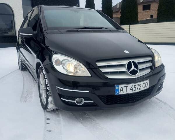Черный Мерседес Б-класс, объемом двигателя 1.99 л и пробегом 202 тыс. км за 7700 $, фото 1 на Automoto.ua