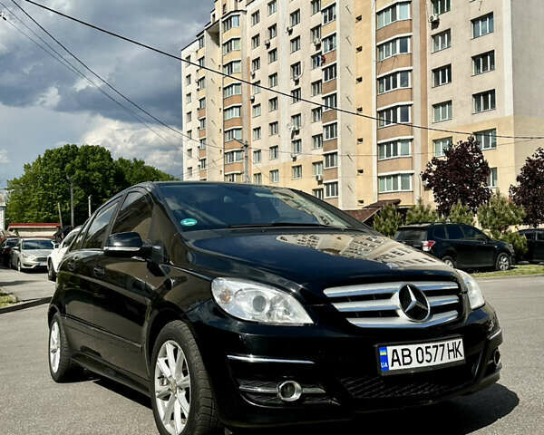 Черный Мерседес Б-класс, объемом двигателя 1.5 л и пробегом 132 тыс. км за 7900 $, фото 1 на Automoto.ua