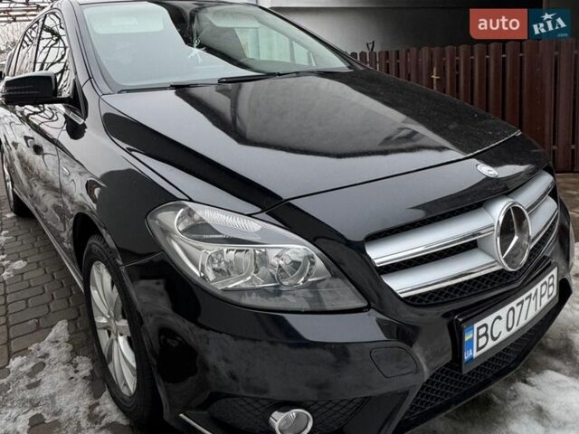 Черный Мерседес Б-класс, объемом двигателя 1.8 л и пробегом 266 тыс. км за 11800 $, фото 1 на Automoto.ua