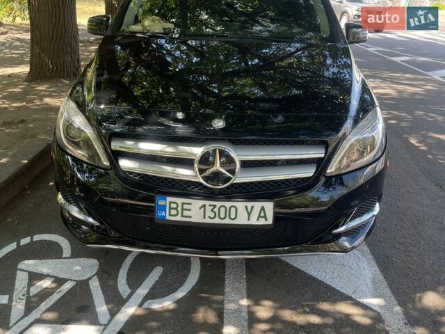 Чорний Мерседес Б-клас, об'ємом двигуна 0 л та пробігом 93 тис. км за 9600 $, фото 1 на Automoto.ua