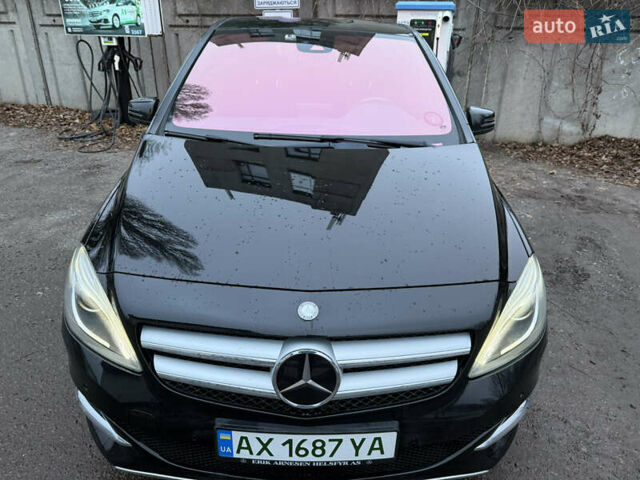 Черный Мерседес Б-класс, объемом двигателя 0 л и пробегом 66 тыс. км за 13500 $, фото 1 на Automoto.ua
