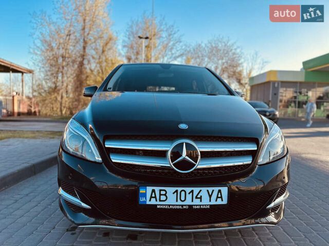 Чорний Мерседес Б-клас, об'ємом двигуна 0 л та пробігом 90 тис. км за 10200 $, фото 1 на Automoto.ua