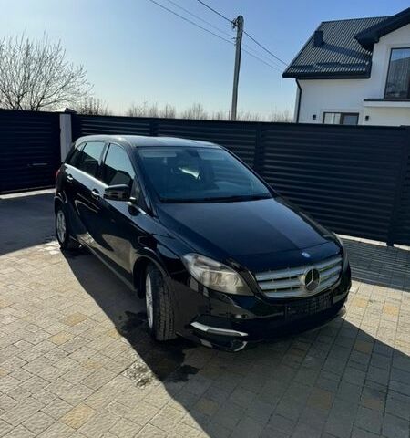 Чорний Мерседес Б-клас, об'ємом двигуна 1.99 л та пробігом 240 тис. км за 8700 $, фото 1 на Automoto.ua