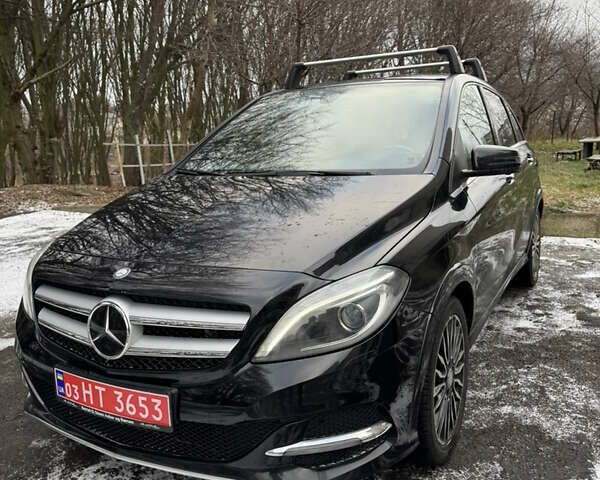 Чорний Мерседес Б-клас, об'ємом двигуна 0 л та пробігом 123 тис. км за 8800 $, фото 1 на Automoto.ua