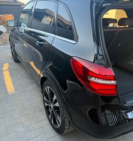 Чорний Мерседес Б-клас, об'ємом двигуна 0 л та пробігом 96 тис. км за 11500 $, фото 1 на Automoto.ua