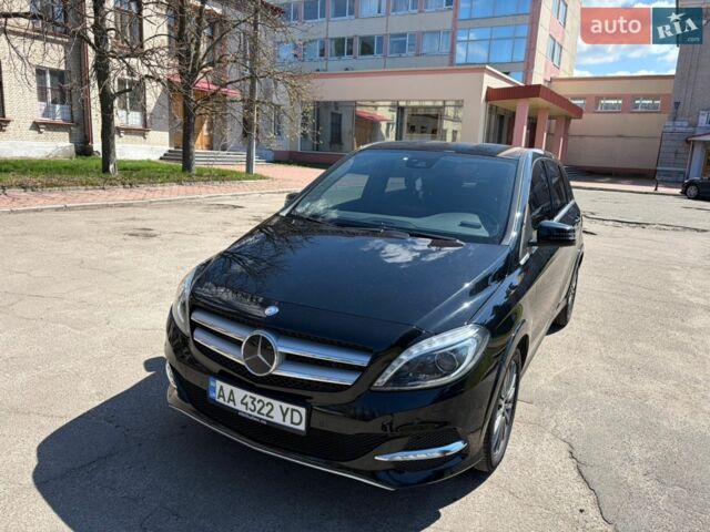 Чорний Мерседес Б-клас, об'ємом двигуна 0 л та пробігом 132 тис. км за 11500 $, фото 1 на Automoto.ua