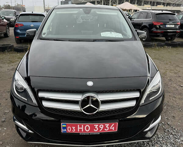 Черный Мерседес Б-класс, объемом двигателя 0 л и пробегом 58 тыс. км за 11250 $, фото 1 на Automoto.ua