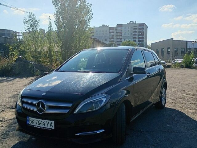 Чорний Мерседес Б-клас, об'ємом двигуна 0 л та пробігом 81 тис. км за 10450 $, фото 1 на Automoto.ua