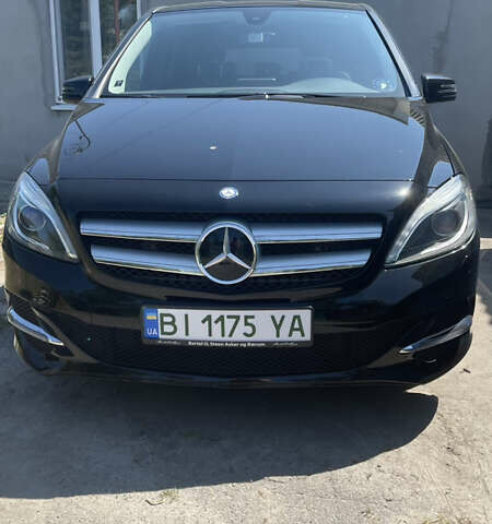 Черный Мерседес Б-класс, объемом двигателя 0 л и пробегом 117 тыс. км за 13150 $, фото 1 на Automoto.ua