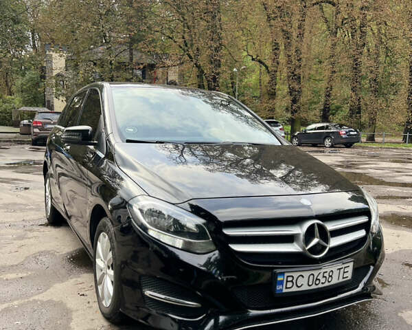 Чорний Мерседес Б-клас, об'ємом двигуна 1.46 л та пробігом 158 тис. км за 14300 $, фото 1 на Automoto.ua