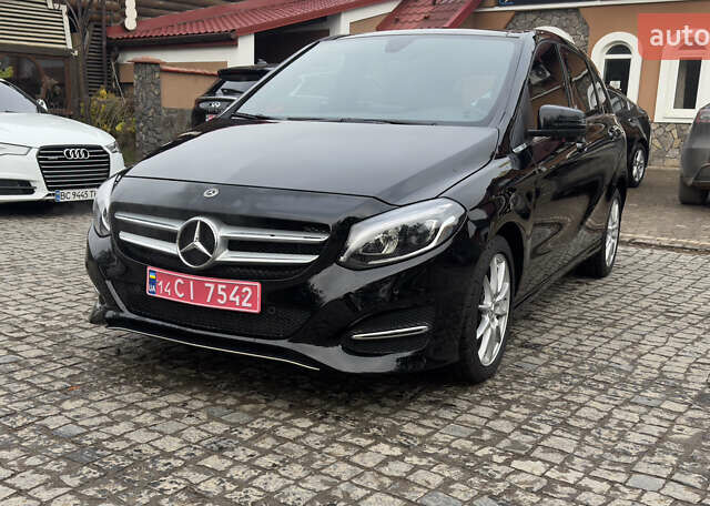Черный Мерседес Б-класс, объемом двигателя 2 л и пробегом 90 тыс. км за 16900 $, фото 1 на Automoto.ua