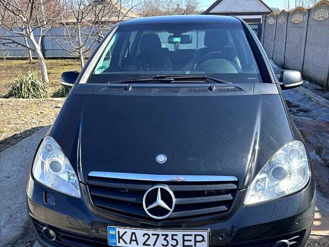 Чорний Мерседес Б-клас, об'ємом двигуна 2 л та пробігом 340 тис. км за 5800 $, фото 1 на Automoto.ua