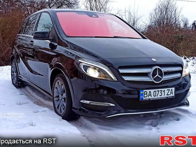 Черный Мерседес Б-класс, объемом двигателя 0.13 л и пробегом 10500 тыс. км за 10999 $, фото 1 на Automoto.ua