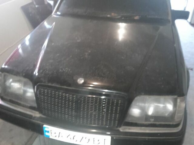 Чорний Мерседес Б-клас, об'ємом двигуна 0 л та пробігом 350 тис. км за 1200 $, фото 1 на Automoto.ua