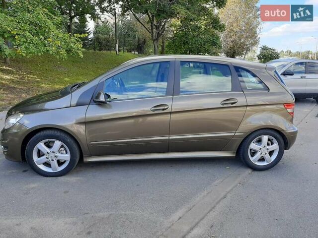 Коричневий Мерседес Б-клас, об'ємом двигуна 1.99 л та пробігом 355 тис. км за 6200 $, фото 1 на Automoto.ua
