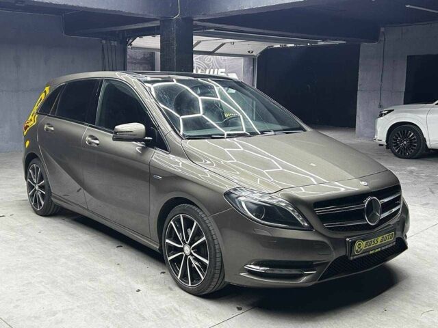 Коричневый Мерседес Б-класс, объемом двигателя 1.8 л и пробегом 190 тыс. км за 14500 $, фото 1 на Automoto.ua