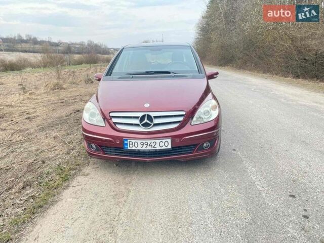 Червоний Мерседес Б-клас, об'ємом двигуна 2.03 л та пробігом 255 тис. км за 6500 $, фото 1 на Automoto.ua