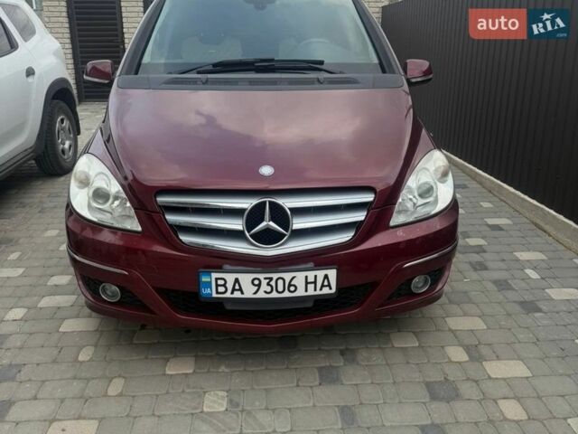 Червоний Мерседес Б-клас, об'ємом двигуна 1.7 л та пробігом 39 тис. км за 9500 $, фото 1 на Automoto.ua
