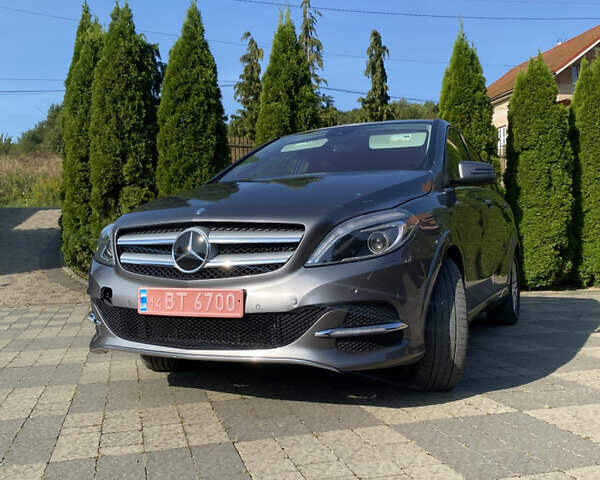 Мерседес Б-клас, об'ємом двигуна 0 л та пробігом 78 тис. км за 10000 $, фото 1 на Automoto.ua