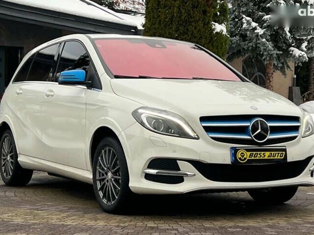 Мерседес Б-класс, объемом двигателя 0 л и пробегом 146 тыс. км за 11700 $, фото 1 на Automoto.ua