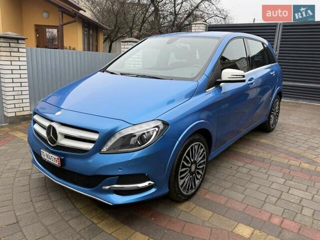 Мерседес Б-класс, объемом двигателя 0 л и пробегом 16 тыс. км за 11499 $, фото 1 на Automoto.ua