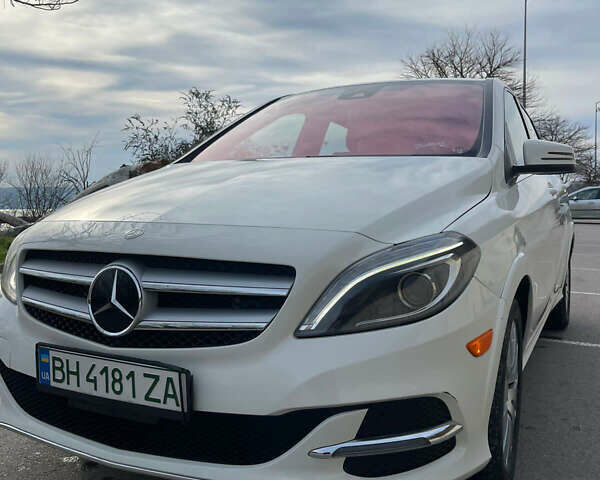 Мерседес Б-класс, объемом двигателя 0 л и пробегом 81 тыс. км за 11800 $, фото 1 на Automoto.ua