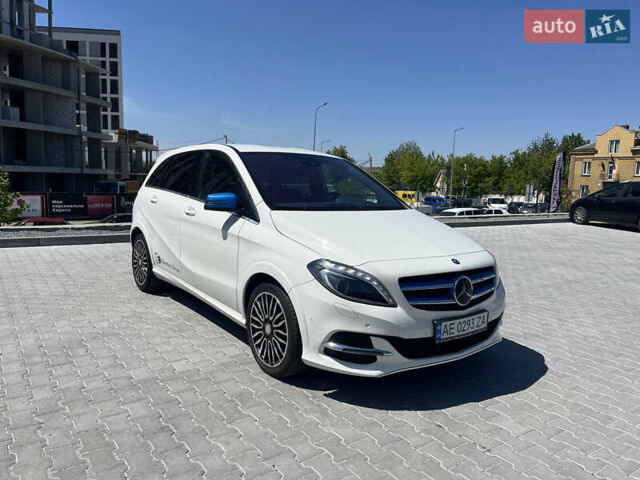 Мерседес Б-класс, объемом двигателя 0 л и пробегом 57 тыс. км за 12900 $, фото 1 на Automoto.ua