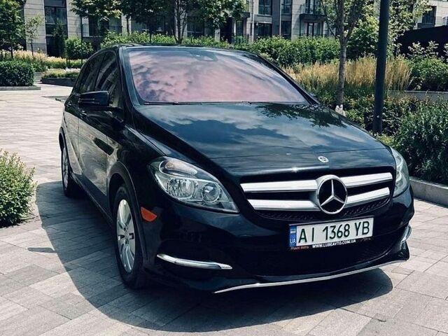 Мерседес Б-клас, об'ємом двигуна 0 л та пробігом 37 тис. км за 13500 $, фото 1 на Automoto.ua