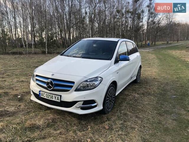 Мерседес Б-класс, объемом двигателя 0 л и пробегом 38 тыс. км за 14800 $, фото 1 на Automoto.ua