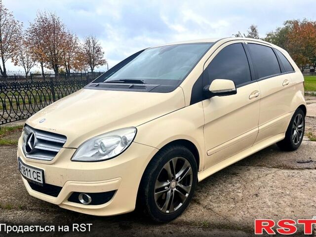 Мерседес Б-клас, об'ємом двигуна 2 л та пробігом 199 тис. км за 7400 $, фото 1 на Automoto.ua