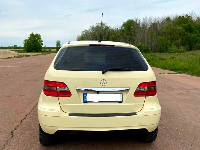Мерседес Б-класс, объемом двигателя 1.9 л и пробегом 355 тыс. км за 8000 $, фото 1 на Automoto.ua