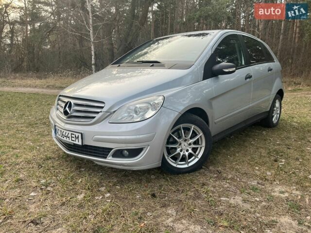 Сірий Мерседес Б-клас, об'ємом двигуна 1.99 л та пробігом 246 тис. км за 4950 $, фото 1 на Automoto.ua