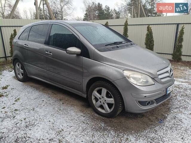 Сірий Мерседес Б-клас, об'ємом двигуна 1.99 л та пробігом 370 тис. км за 4200 $, фото 1 на Automoto.ua